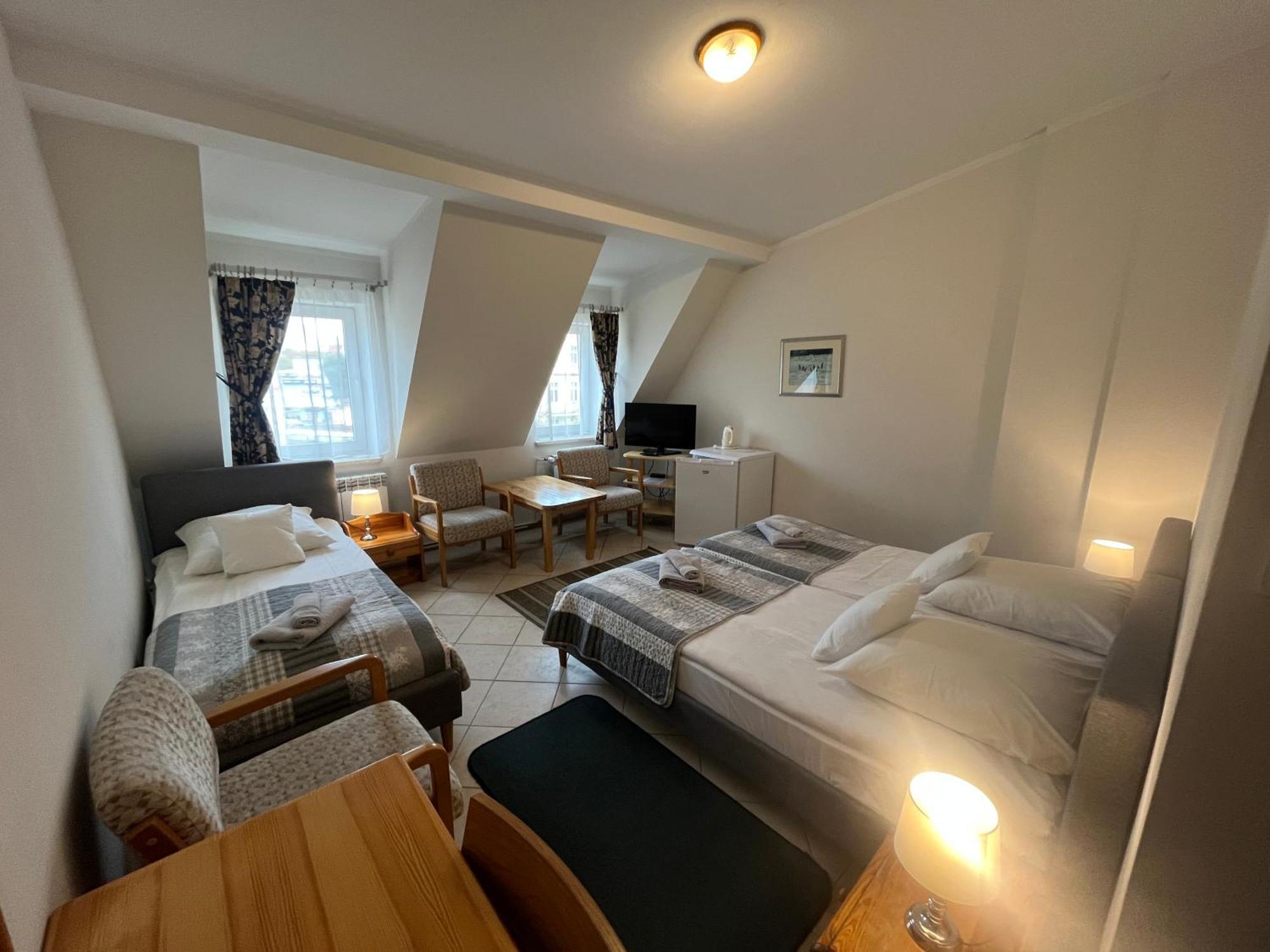 Gosciniec Jantar Otel Giżycko Oda fotoğraf
